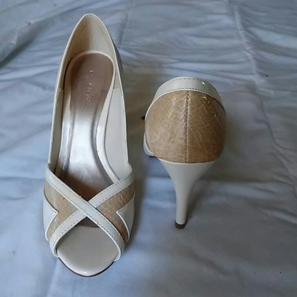 Beige heels